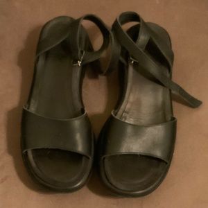 COPY - Dansko women size 10 black LEATHER sandals